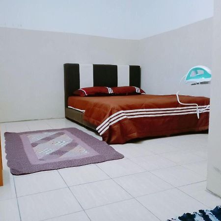 Homestay Ummi Razzin Kuala Kangsar Buitenkant foto